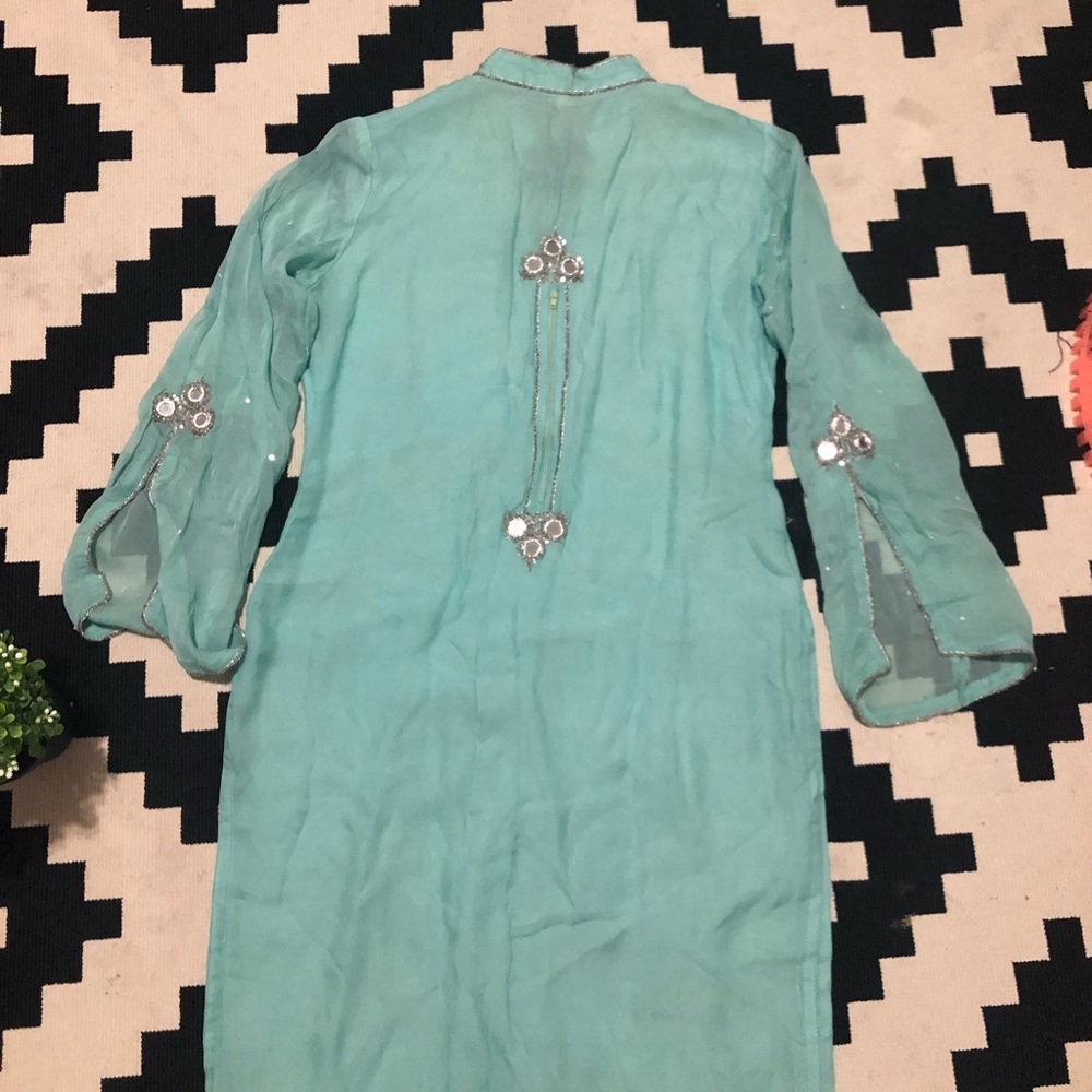 Pakistani salwar kameez with mirror work - Picture 7 of 13